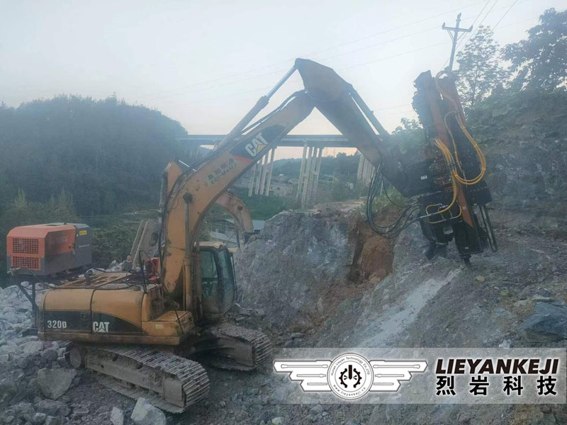 巖石劈裂機