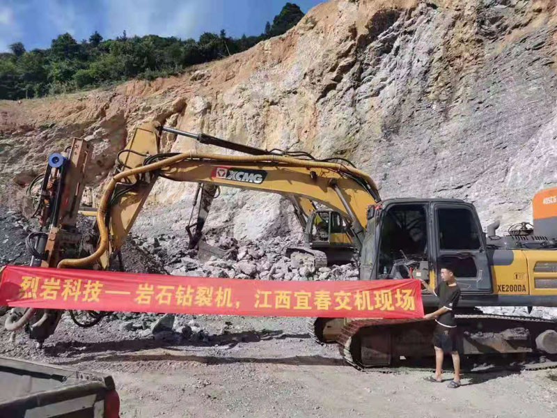 巖石鉆裂機(jī)在江西