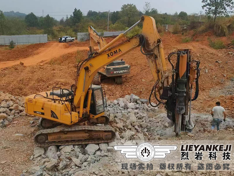 石頭液壓劈裂機(jī)應(yīng)于于硬巖劈裂